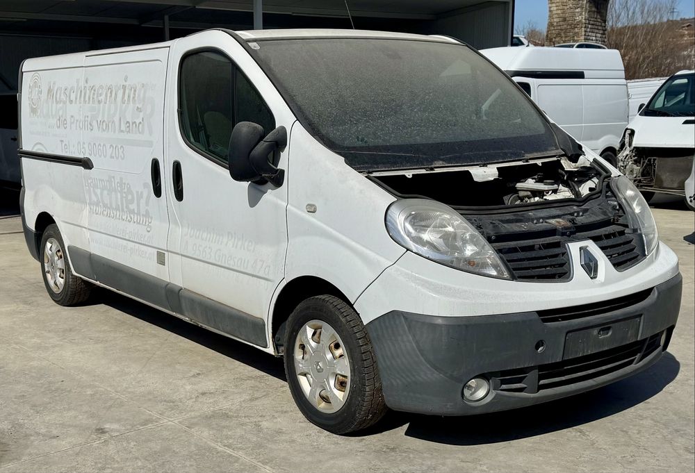 Renault Tafic 2.0dci 115hp M9R НА ЧАСТИ