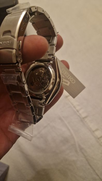 Seiko саот сотилади янги такилмаган