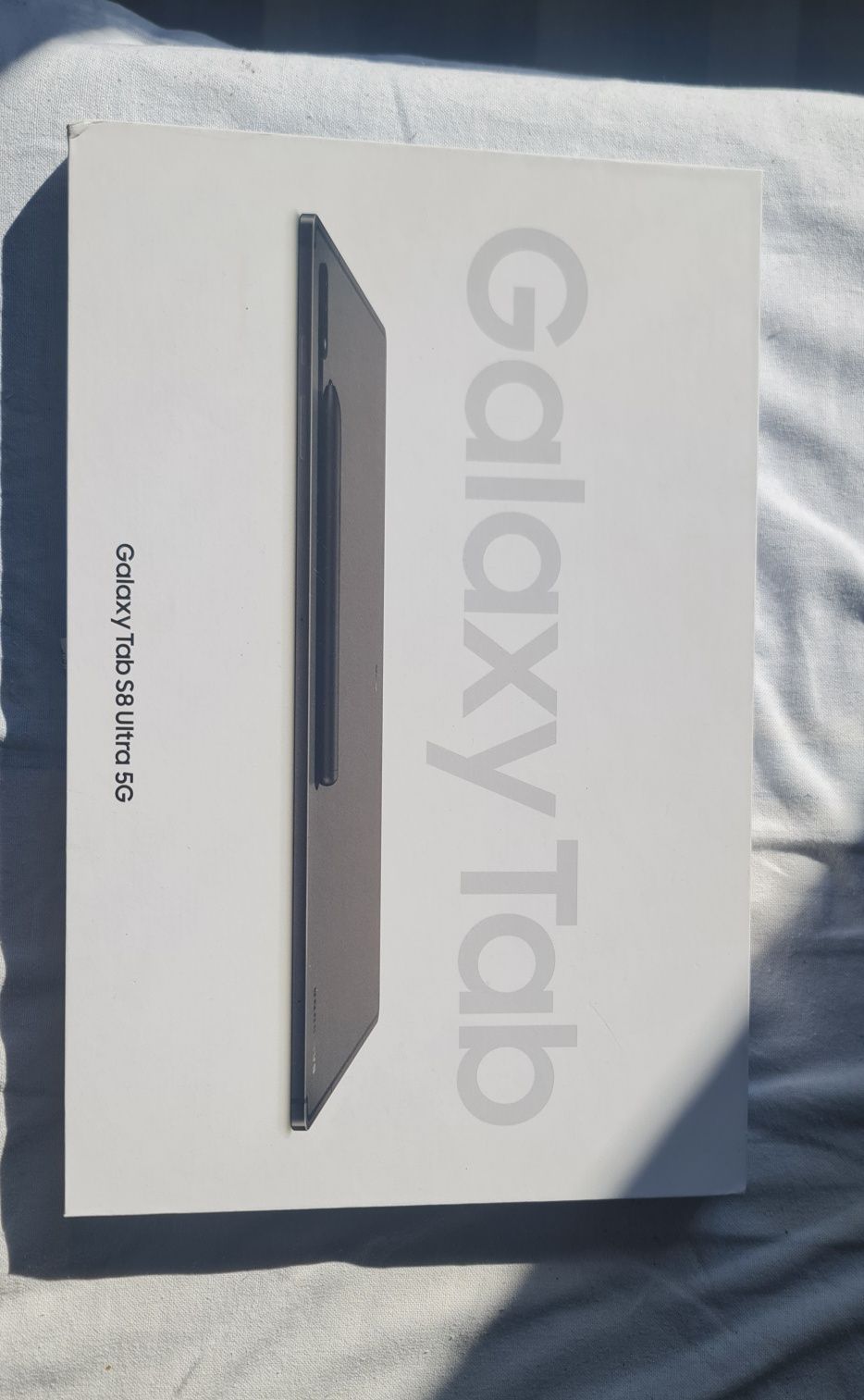 Samsung Tab S8 Ultra, 8GB RAM, 128GB și Husă tastatura originala