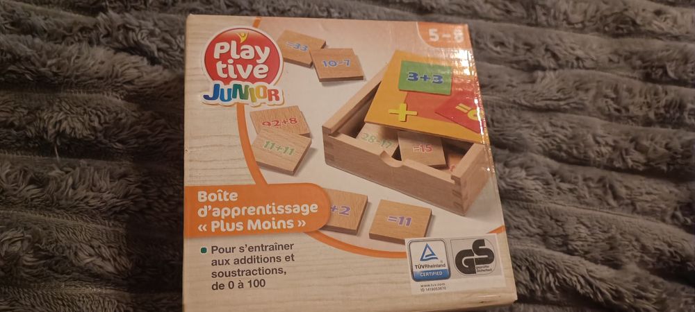 Два лота книги и тетрадки