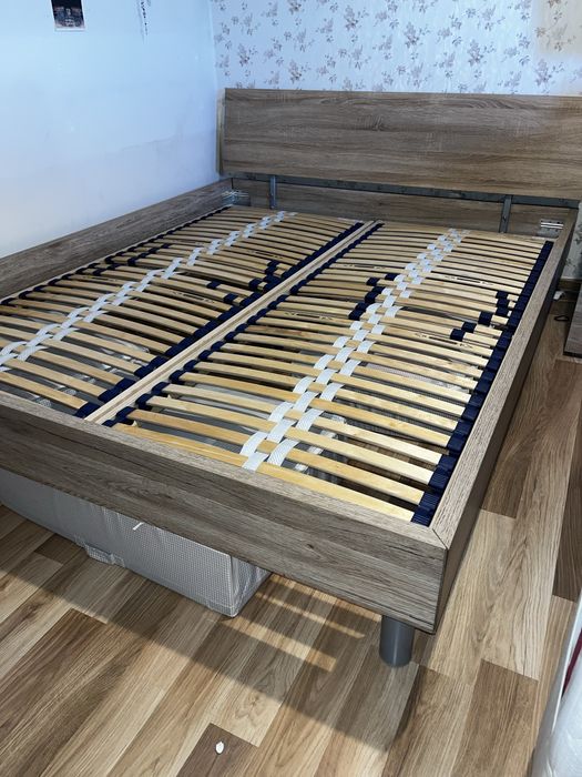 Vand Cadru de Pat cu Canapea