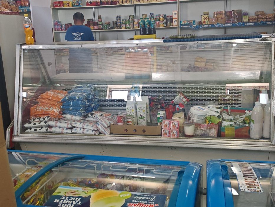 Холодильник большой