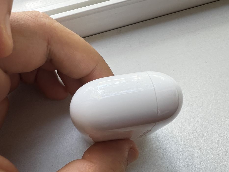 Casti APPLE AIRPODS PRO 2 cu carcasa incarcare  megasafe