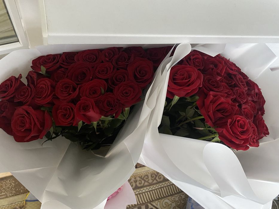 срочно продам метровые розы 75 шт