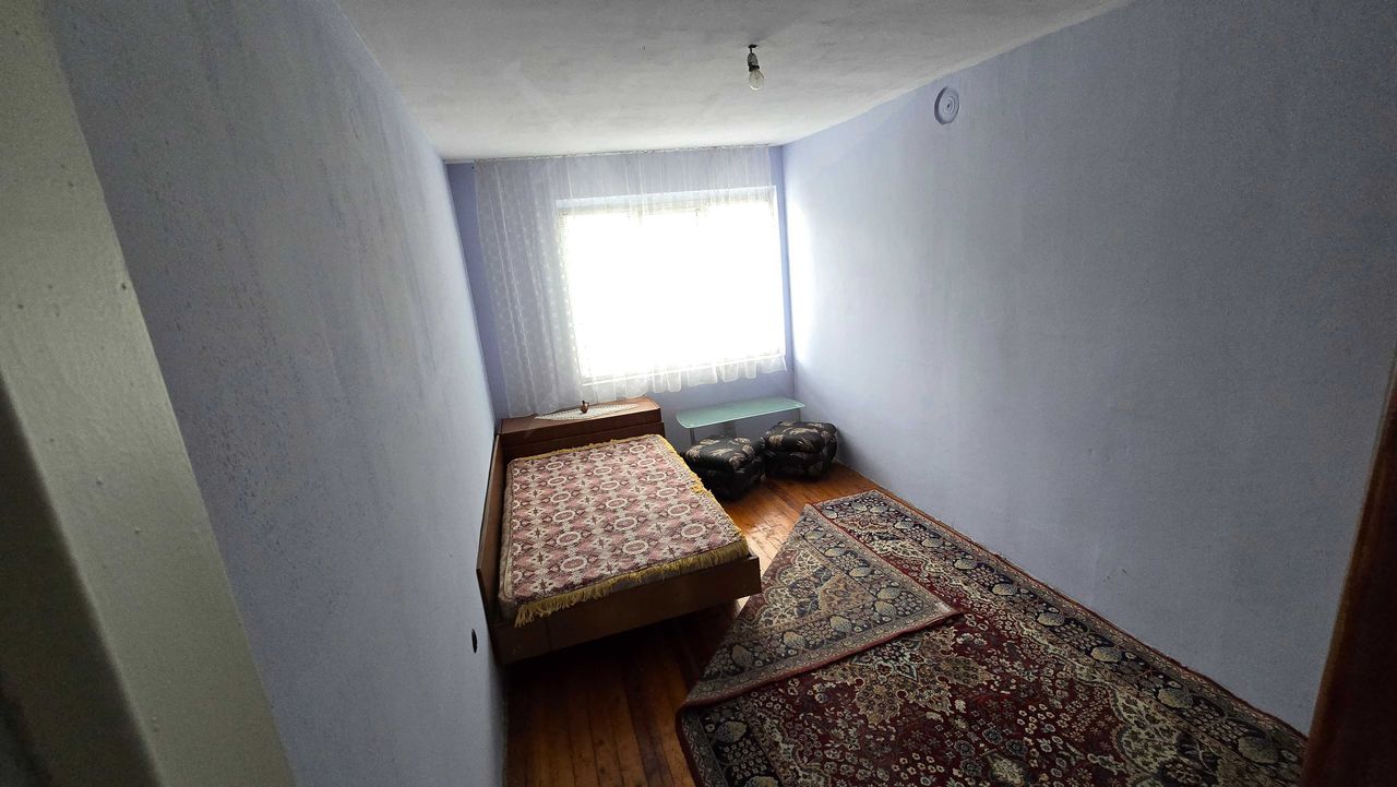 Продава се Четиристаен апартамент в Асеновград - 108 кв.м за 945 €/кв.м - Снимка #1