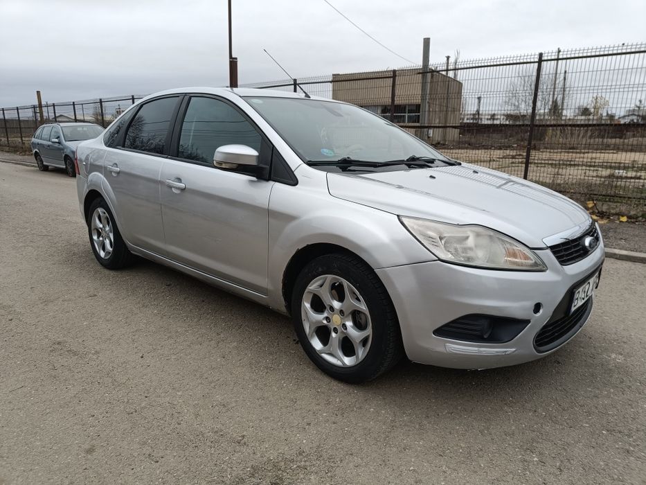 Vând Ford focus 1.6 + gpl