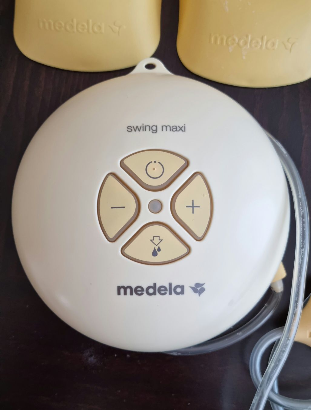 Двойна двуфазна помпа за кърма MEDELA SWING MAXI