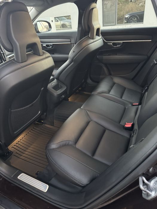 Volvo v90 Cross Country 235cp 4x4