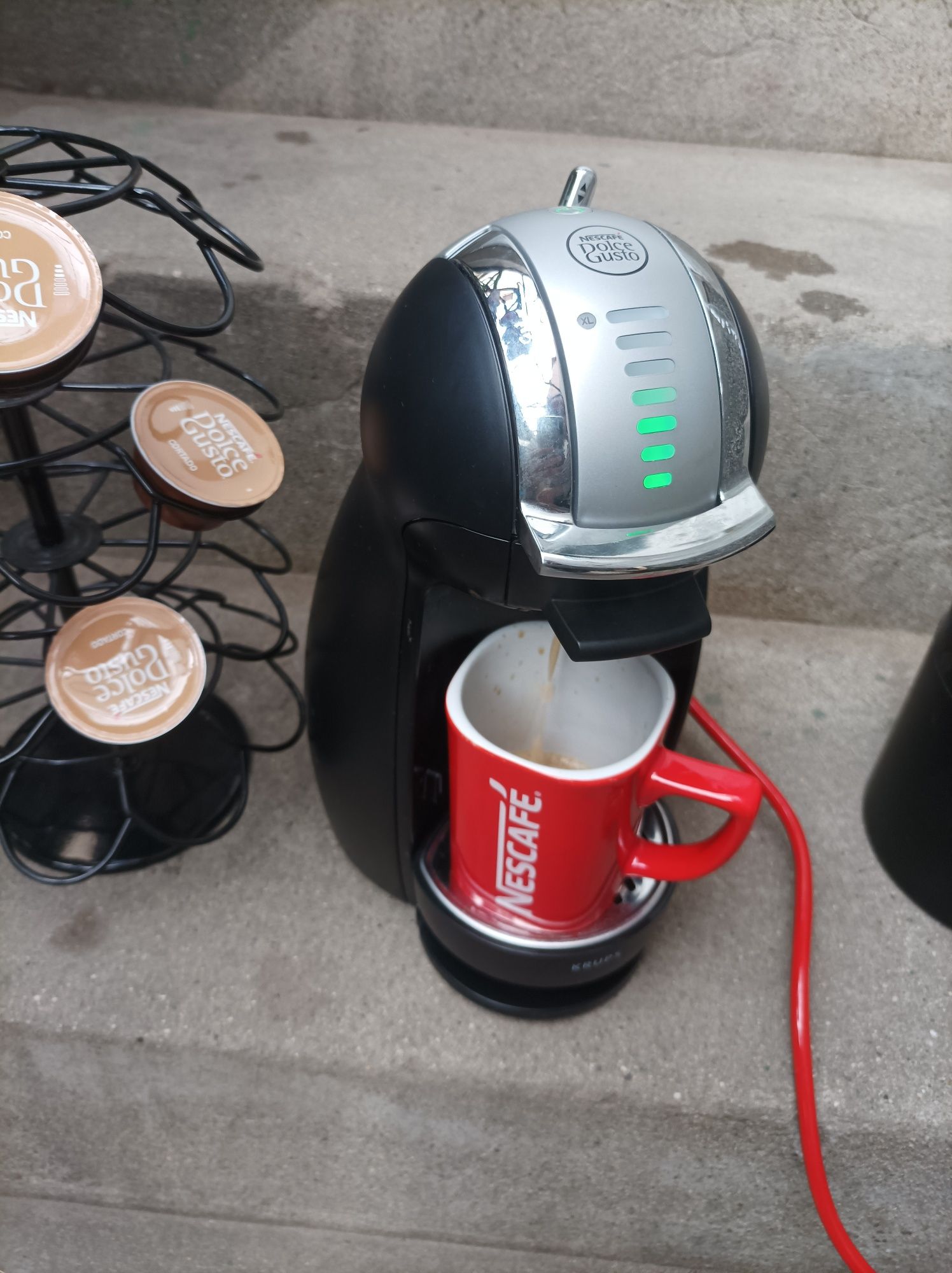 Кафемашина Nescafe Dolce Gusto Genio 2