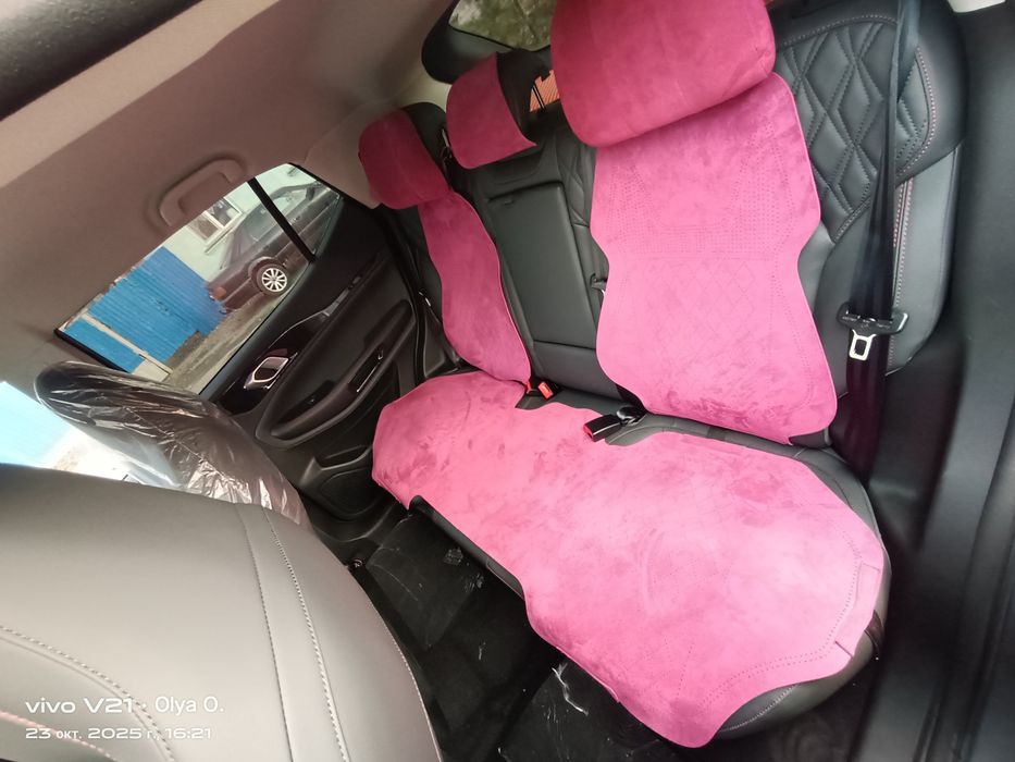 Продам комплект накидок из алькантара. Бу 1 месяц. Состояние отличное