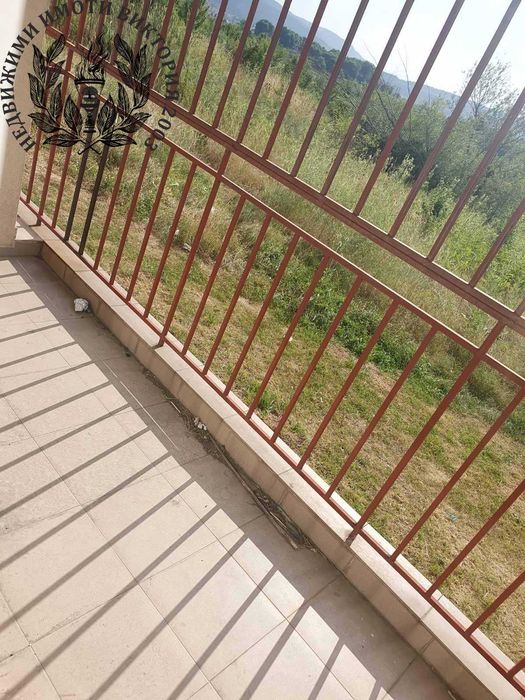 Продава се Едностаен апартамент в Перник, Тева - 46 кв.м за 977 €/кв.м - Снимка #2
