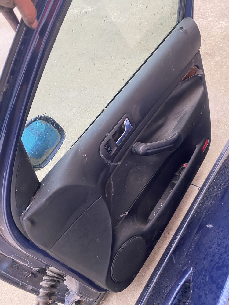 Предна врата VW Golf 4