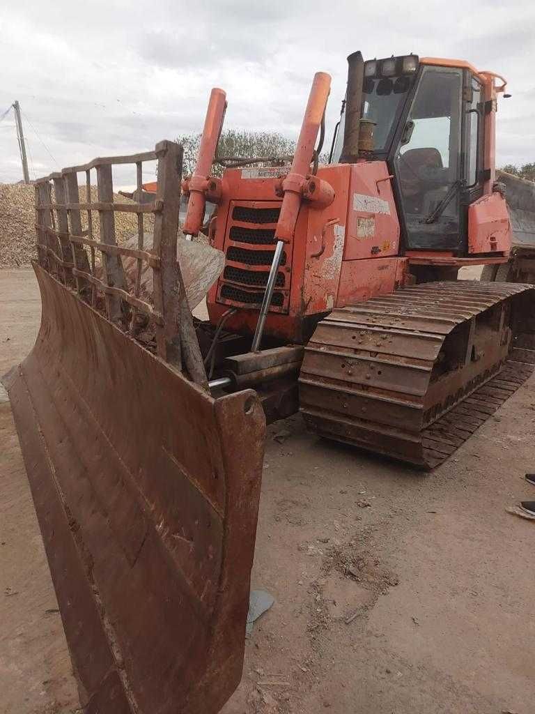 Dezmembrez buldozer New Holland D150