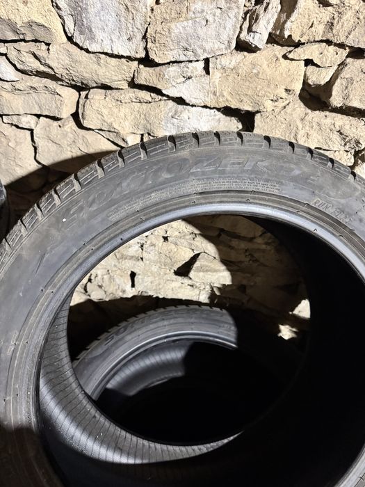 RUNFLAT Зимни гуми 245/45/19 и 275/40/19 Pirelli Sottozero 3