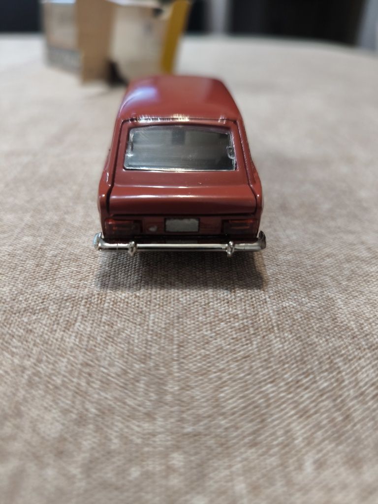 Иж СССР мащаб 1/43
