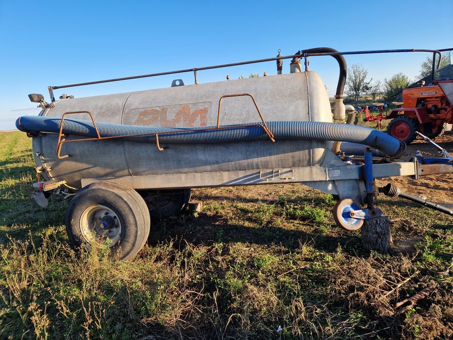 De vanzare  vidanja PVM  4.500 litri