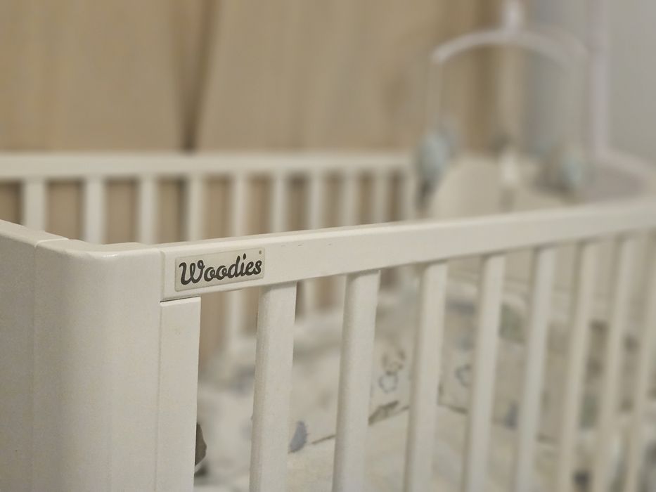 Pătuț 0-6 ani Woodies,lemn masiv stare excelentă.ă
