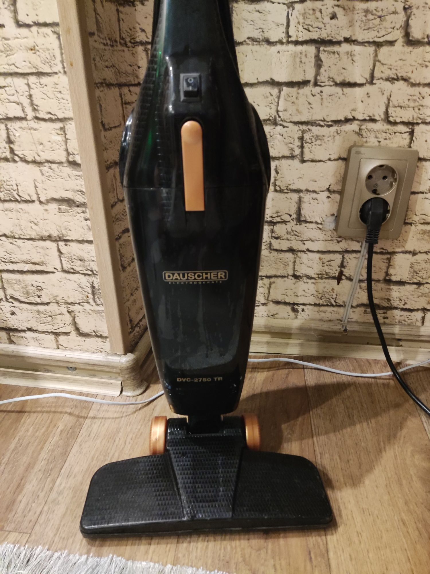 Пылесос Dauscher.Продам компактный пылесос.
