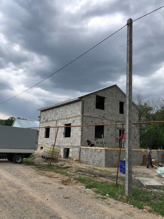 Продается двухэтажный дом