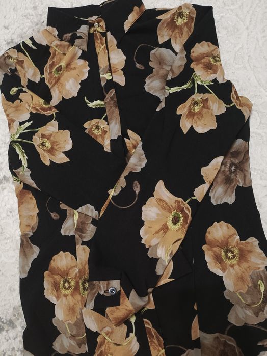 Отдам одежду  женскую