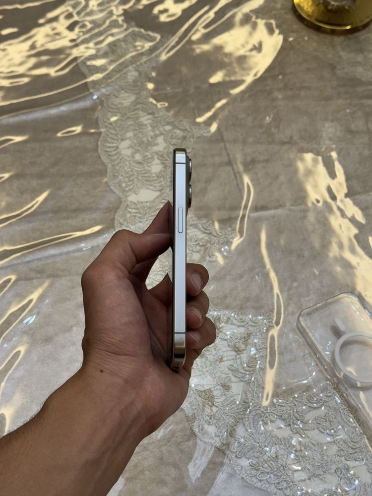 iPhone 15 Pro 256gb/88yomks 2simkartali Karobka Dokument