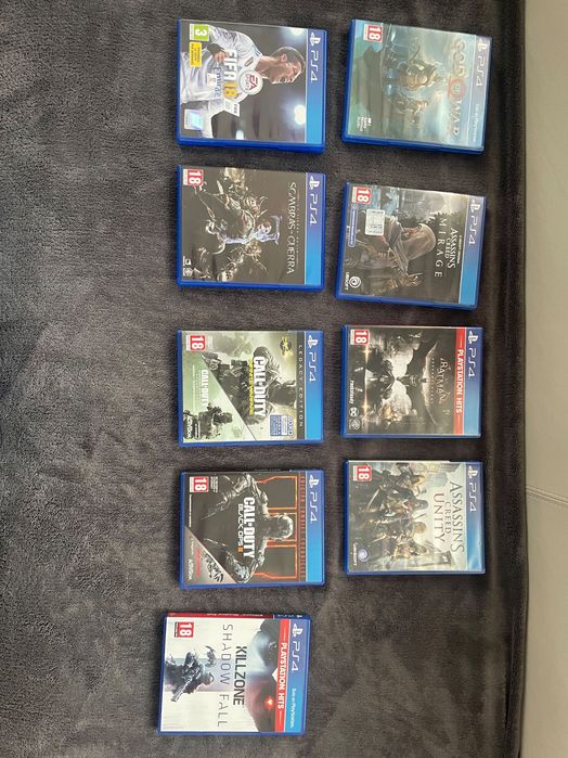 PS4 Slim 1TB (consolă + manetă + jocuri)