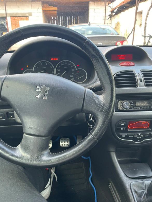Se vinde Peugeot 206cc in stare foarte buna