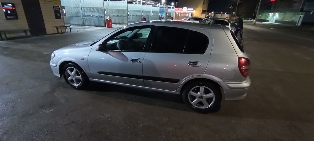Ниссан альмера 2000г.в объём  1.8 АКПП