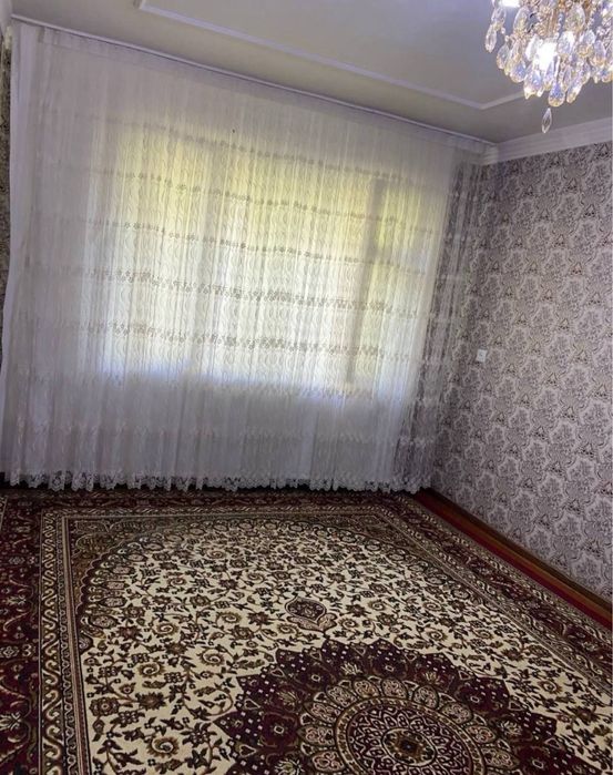 Чиланзар 9кв 3комн. Кирпич Балкон 2/6 продажа