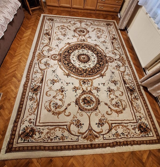 Covor sufragerie 2.5x3.5 metri