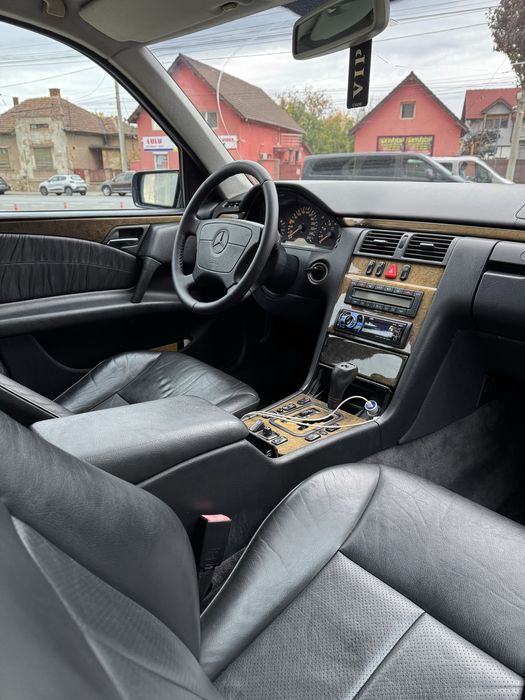 Mercedes e320 benzina 4matic 1998 automatic full