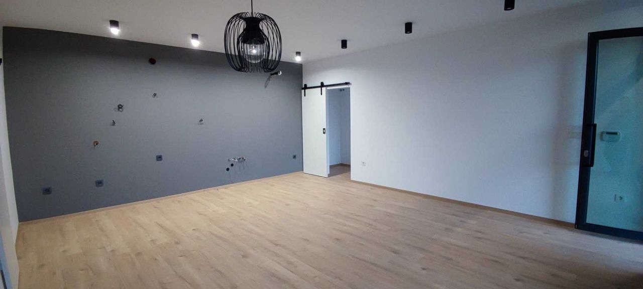 Продава се Къща в с. Оброчище, Област Добрич - 104 кв.м за 1539 €/кв.м - Снимка #20