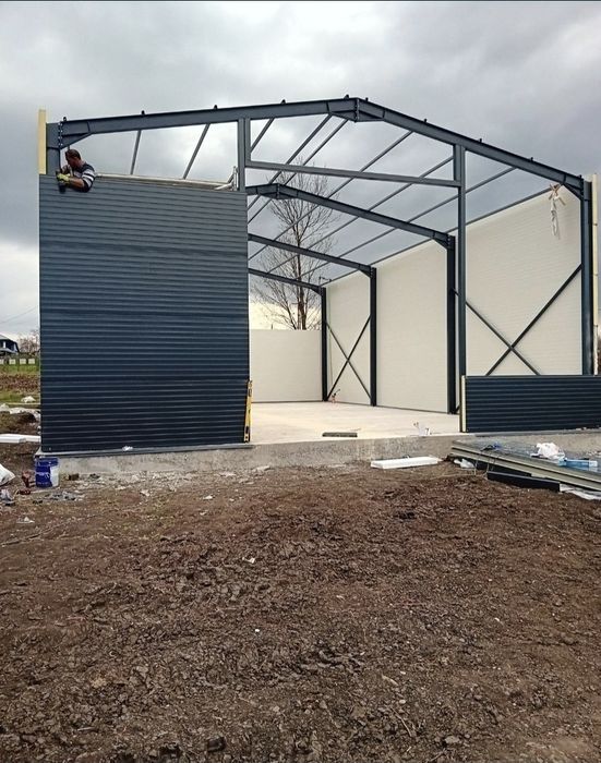 Vand structura metalica din stoc 8x25x4m