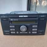 Aparat radio și CD player auto