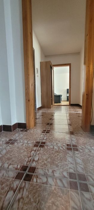 Apartament 2 camere decomandat, etaj 2.