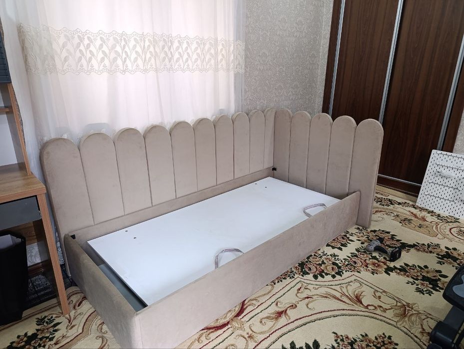 Bir kiwilik krvatlar 90 200 razmeri