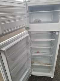Vând un frigider adus din Olanda