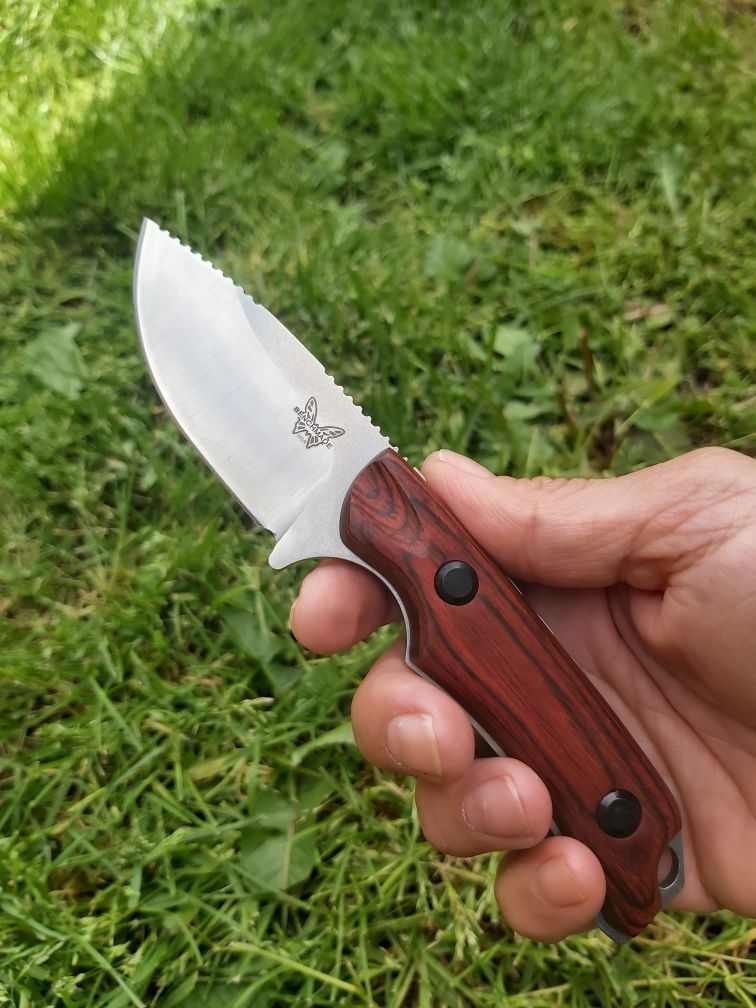 Ловен нож Benchmade HUNT малък с кожена кания