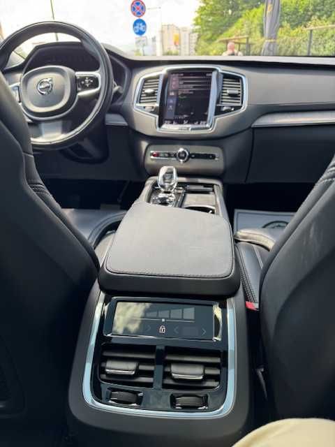 Volvo XC90 гаранция до 2026г Дизел - хибрид! Данъчен кредит - 7 места!