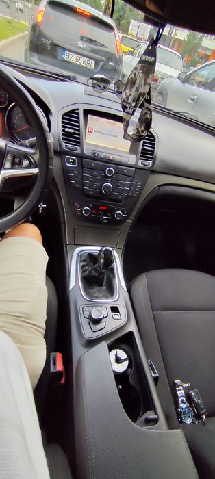 Vând Opel Insignia Euro 5 sau Schimb cu Hibrid