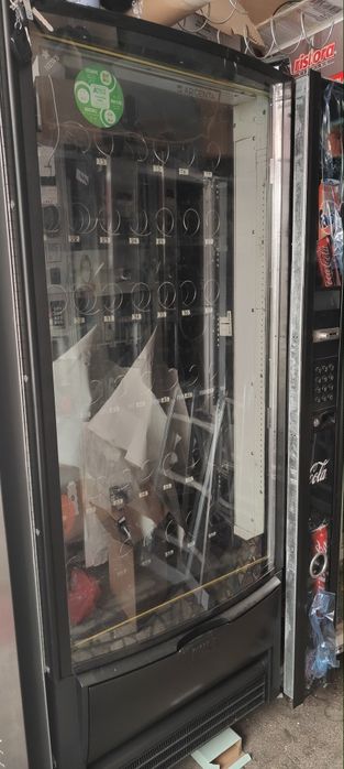 Вендинг автомат за пакетирани продукти