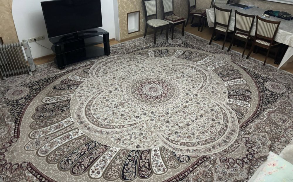 Красивые ковры 4х5 в отличном состоянии