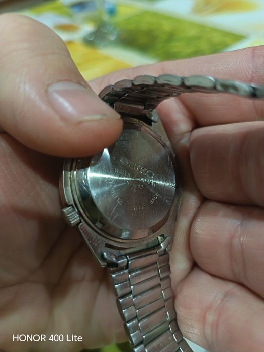 Продавам сейко 5