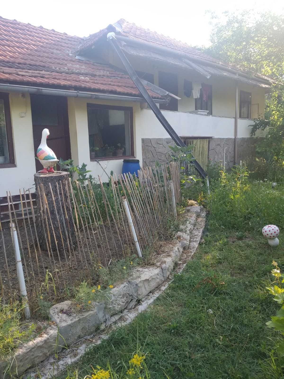 Къща в село Ушинци