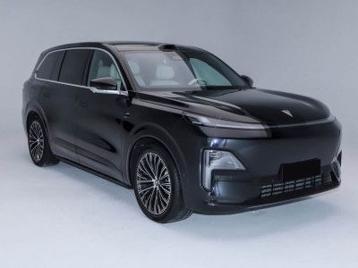 Deepal S09 Ultra+Four-wheel drive custom version
