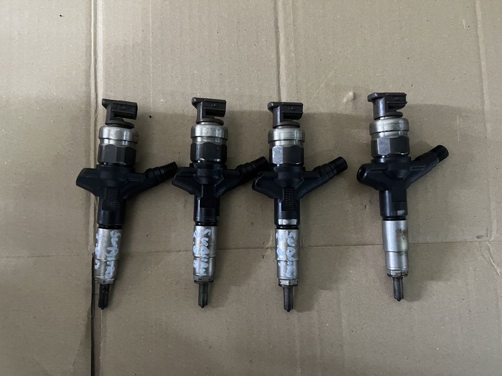 Injector/Injectoare Subaru 2.0 Diesel 2008-2013 Cod 16613AA020