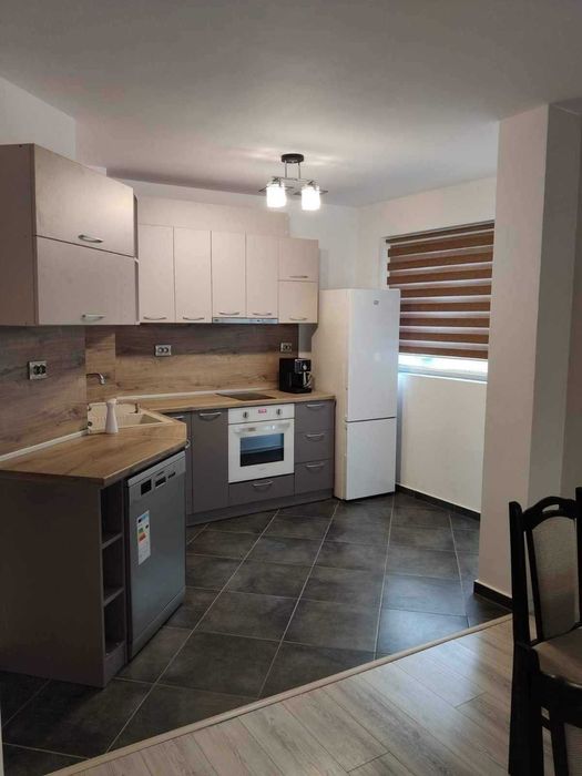 Дава се под наем Тристаен апартамент в Бургас, Възраждане - 100 кв.м за 500 € - Снимка #3