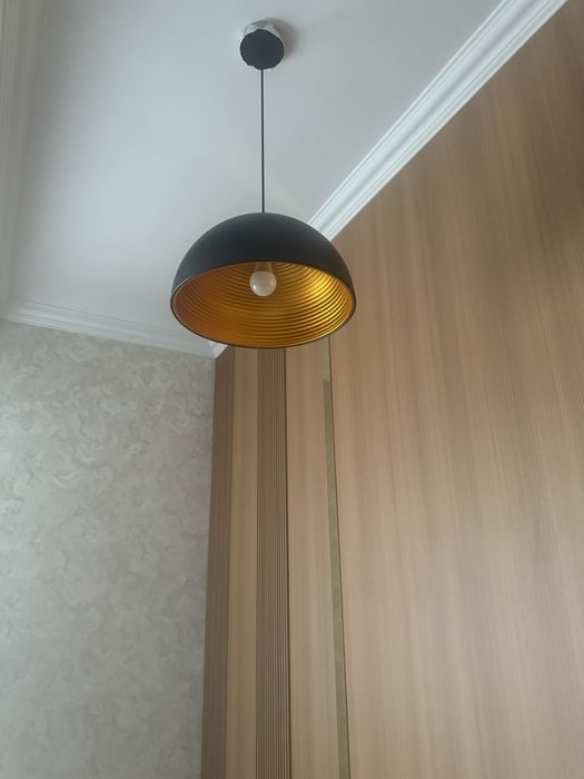 Люстры для кухни .Цвет черный внутри желтый
