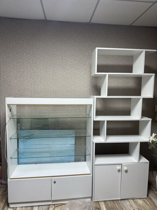 Шкафы для книг и стеллаж