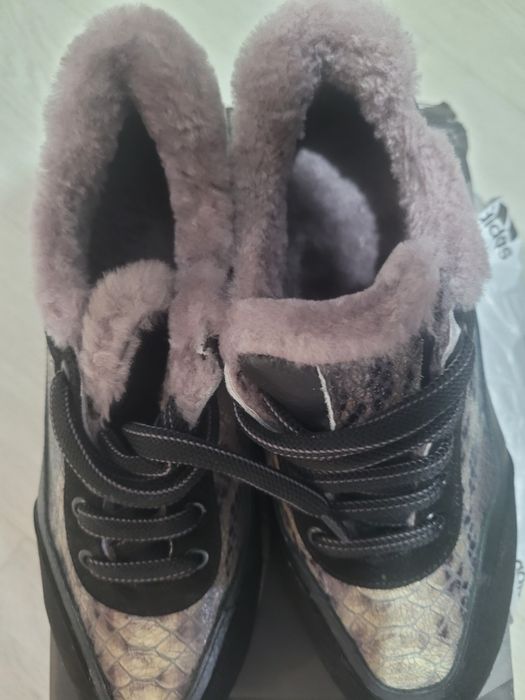 Кроссовки зимние